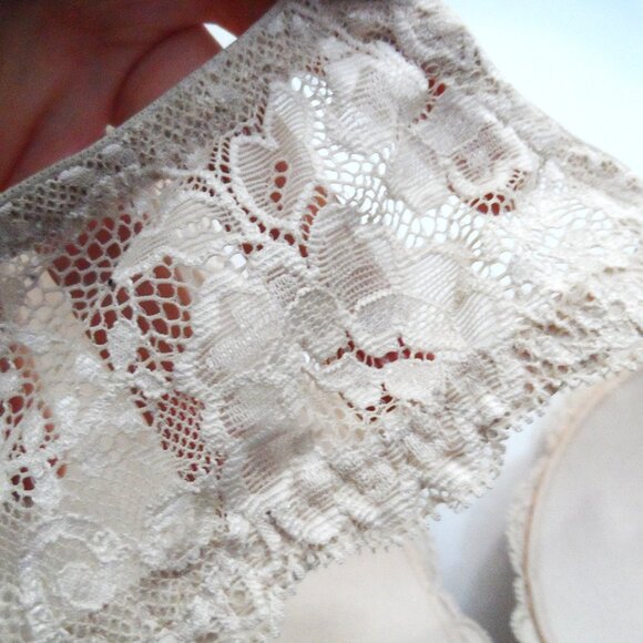 Victoria's secret- Dream Angel push up size 34D - Picture 5 of 6